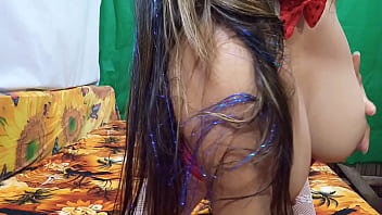 Preview 4 of Encule Sieste - la hijastra quiere calentar y excitar a su padrastro para tener un romance discreto y tener sexo intenso en las noches de soledad