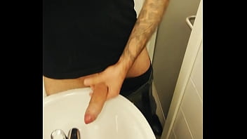 Preview 1 of Japan Schoolgirl Handjob - Big cock cumshot