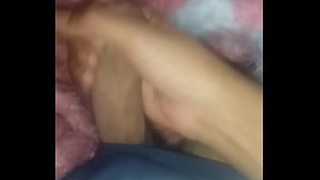 Preview 2 of Ne Video Xxx - Punheta no Coberto (parte1)
