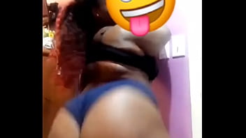 Preview 4 of 14 Year Girl Sex Indian - Big booty girl shaking it for da book