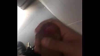 Preview 2 of Seachvideos De Leche - Sacando leche en c&aacute_mara lenta