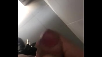 Preview 1 of Seachvideos De Leche - Sacando leche en c&aacute_mara lenta