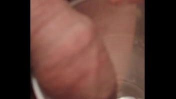 Preview 1 of Big Booty Mom Share Bed Son - Tengo muchas ganas de mear