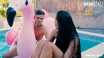 Preview 2 of Indo Pot - MAMACITAZ - (Andreina De Luxe,  Alberto Blanco) - Juicy Ass Latina Slut Has Leg Shaking Orgasms While Getting Pounded Outdoors Full Scene