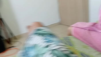 Preview 1 of Mom Son Slighter Dirty Bukkake - Mi hermanastra cachonda se desnuda frente a m&iacute_ y la follo duro hasta que me corro en ella (parte 1)