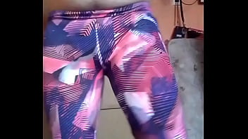 Preview 1 of Sexy Sexy Moms - Mallones bien rico