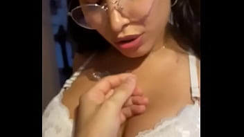 Preview 1 of Sunny Leone First Time Fook - Soy una colegiala muy putita