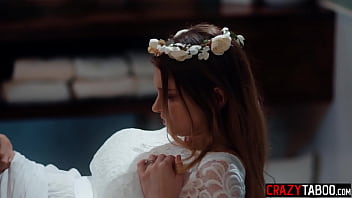 Preview 4 of Gondal Sex Video - Lesbian Alex Coal soaked brides Bunny Colby pussy after she kissed her