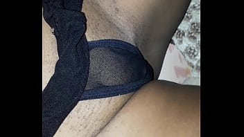 Preview 3 of Phimxes9 - Negrinha gostosa de calcinha preta mostrando a buceta