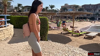 Preview 3 of Tube Zvr - Crazy girl pee on a public beach right on her pants!