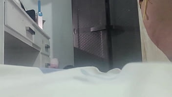 Preview 4 of Disexxx - mi hijastro me puso camara oculta y me doy cuenta