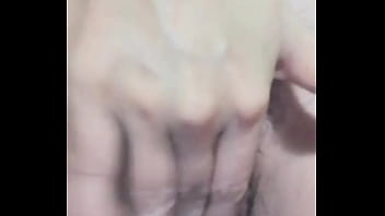 Preview 1 of Iv Urvashi Video - Mi esposa tocandose cuando no estoy