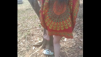 Preview 1 of Teen Sex Cumonface - Novinha se exibindo em parque publico enquanto marido filma