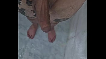 Preview 4 of Lick Kant - TOMANDO BANHO GOSTOSO,  QUER SE JUNTAR?