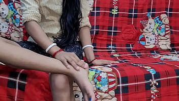 Preview 1 of Hardcore Mom And Bos - अपनी भूआ की लड़की को पहली बार चोदा