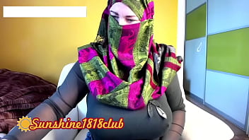 Preview 3 of Telugu Real Videos - Arab muslim Hijab jeans ass booty masturbating pussy clit on cam recording February 14th