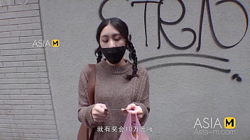 Preview 2 of Eur Pe - ModelMedia Asia-Street Hunting-Tan Ying Ying-MDAG-0001-Best Original Asia Porn Video