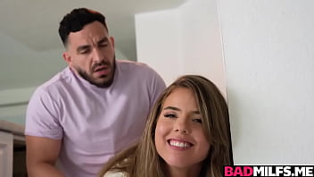 Preview 3 of Free Porn Sizi Sev - Peter Green and Lucky Anne fuck around the house while stepmom does her chores