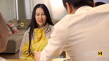Preview 2 of Liba Khan - ModelMedia Asia-Slutty Delivery Service-Ling Wei-MD-0238-Best Original Asia Porn Video