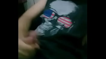 Preview 2 of Noce Boobs - Palha&ccedil_o se masturba no banheiro