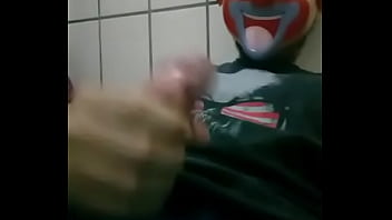 Preview 1 of Noce Boobs - Palha&ccedil_o se masturba no banheiro