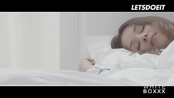 Preview 1 of Father Rape Kids - Sexy Babe Taylor Sands Amazing Morning Sex With Boyfriend - WHITEBOXXX