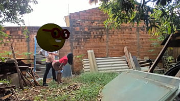 Preview 4 of Mild Brandi Mom - Paguei o Entregador do com a Buceta dentro