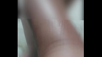 Preview 1 of Porno Public Mastub - MILF cachonda se graba desnuda en el ba&ntilde_o