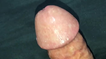 Preview 4 of Beautiful Girls Bedroom Pron - Novinho dotado procurando milf gostosa pra fuder gostoso