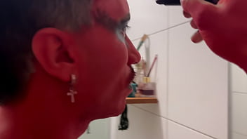 Preview 1 of Amaze Boy - Freira possu&iacute_da ficou com a buceta cheia de leite