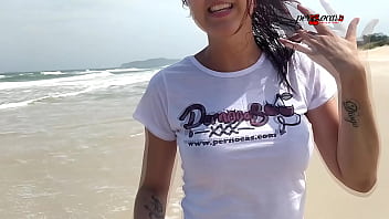 Preview 1 of Hindi Bahbi Ki Cudai Video - ANDANDO nua nas praias do sul apos sexo gostozo