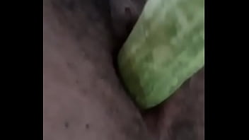 Preview 4 of Amateur Fir - Em trang 97 thủ d&acirc_m bằng dưa chuột