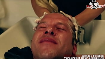 Preview 1 of Angela White Kagney - Deutsche blonde Friseurin mit dicken titten verf&uuml_hrt kunden zum sex