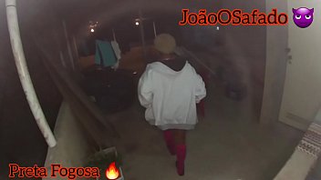 Preview 1 of India Hindi Sex Videos - Vizinho invadiu a laje pra fuder comigo * Joao O Safado * - Completo no XvRED