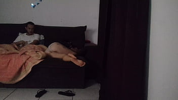 Preview 2 of Indian Ass Chdai - madrasta divide sofa com enteado.