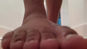 Preview 2 of Kinapper - Verbal Giant Crushes Tiny
