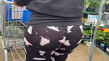 Preview 2 of Alleate Octane - Bubble Butt Bouncing While Shopping