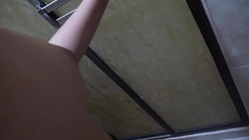 Preview 4 of Jess Webcam - LA EMPLEADA DEL SERVICIO INMIGANTE ACEPTA CHUPAR VERGA A CAMBIO DE DINERO