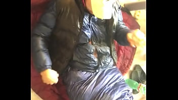 Preview 1 of Bear Fucks Hot Sex - Blu jacket piss1