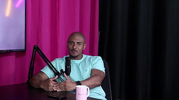 Preview 2 of Roja Xxx Videos Original - Sente dificuldade em ter um relacionamento por estar no meio porn&ocirc_,  e tem muitos casais mal resolvidos - Lucas Ferraz (SHEER/RED)