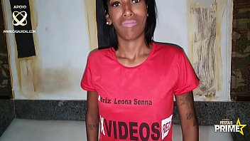 Preview 1 of Vana Ja Noor - Novinha Magrinha Leona Senna Fode com os Dois Irm&atilde_os Dotados ,  Alex Lima ,   e Thales Milleto Oficial