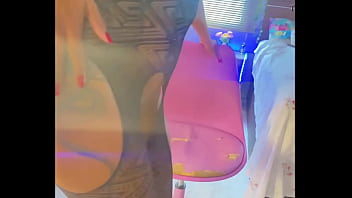 Preview 4 of Busty Blonde Gets Assd - Papai noel disse que s&oacute_ ganho presente se eu fizer um espanhola e ganhar leitinho na boca