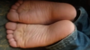 Preview 4 of Big Ass Big Tutti Milfs Clips - Soles Fetish