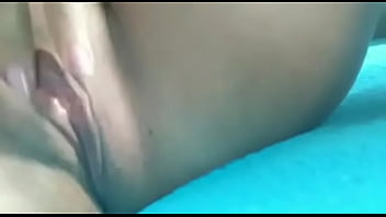Preview 4 of Pops Com - Algu&eacute_m pra comer a bucetinha da minha mulher?