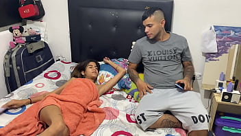 Preview 1 of Sissy Gay Husband - Mi Hermanastra Joven Me pide Un Masaje pero aprovecho para tocarle su vagina