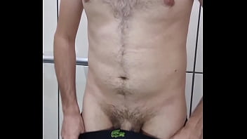Preview 1 of Fast Rat Sex - Punheta no banheiro pau grande