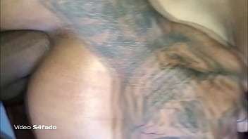Preview 3 of Tatuaje Chilena - Puto comendo cuzinho do amigo magrinho depois de comer a esposa