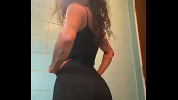 Preview 4 of Butimamm Sextub - Sem calcinha ,  s&oacute_ botar ... tu vem ?