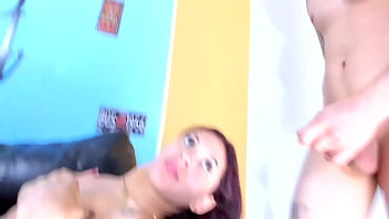 Preview 2 of Gintip Orang Mandi - deep throat on uspside dow on the couch - sloppy
