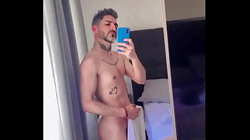 Preview 4 of Teen Lesbian Vk - Esta caluroso el d&iacute_a !! Quien para collab ️ #gay #Rt